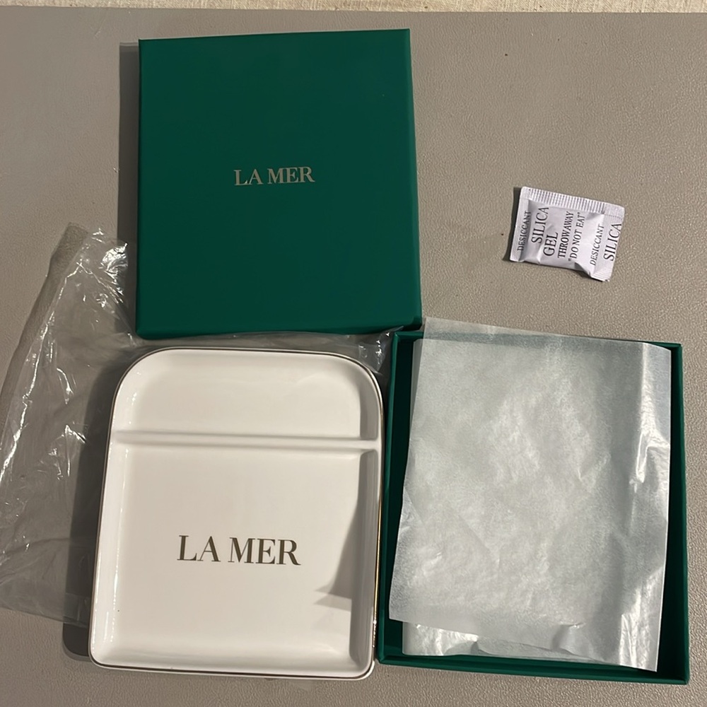 La Mer ceramic trinket tray / dish